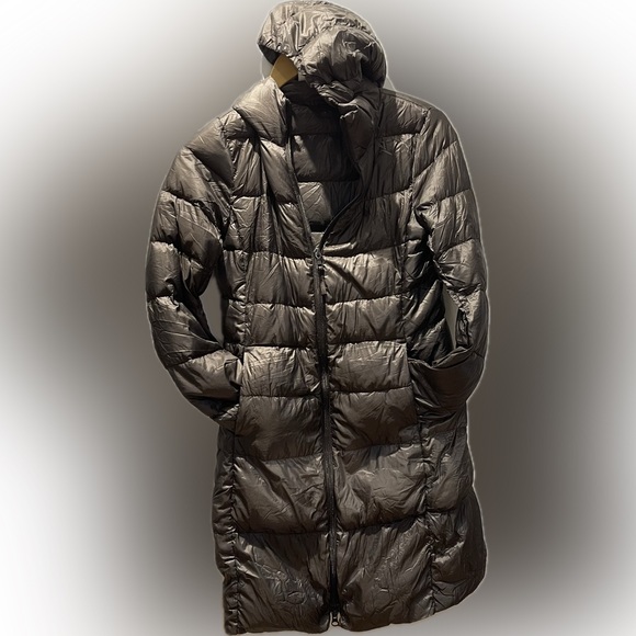 Uniqlo Ultra Light Down Long Hooded Jacket - above knee length,XS Gray, packable - Picture 2 of 13
